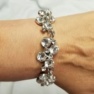 💥2/$30💥 Old Hollywood White Bracelet